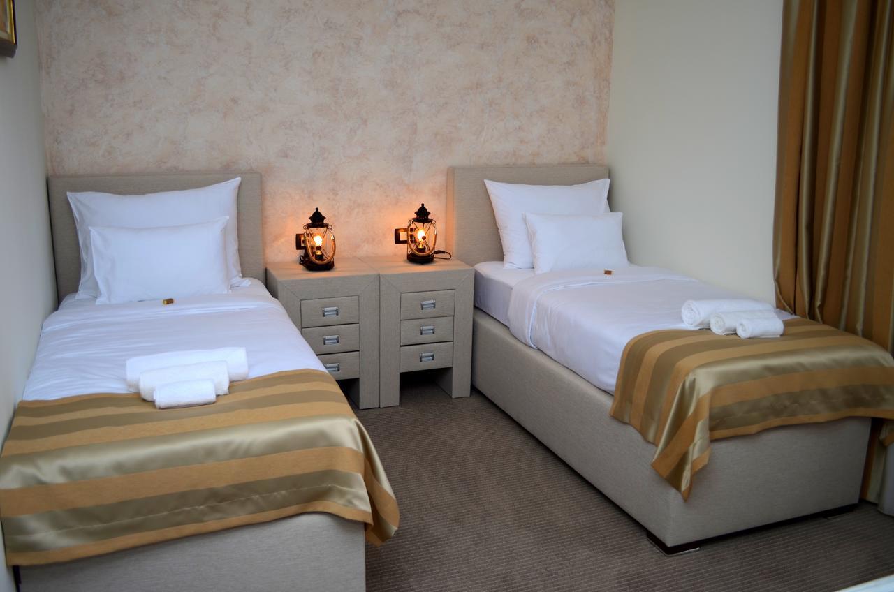 Hotel Helada Tivat Zewnętrze zdjęcie