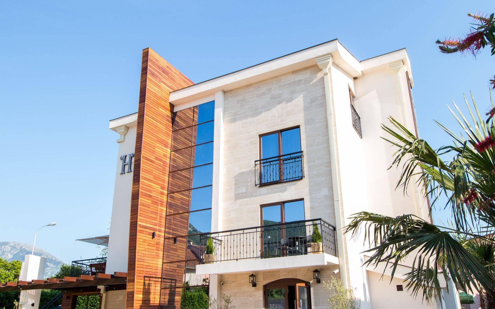Hotel Helada Tivat Zewnętrze zdjęcie
