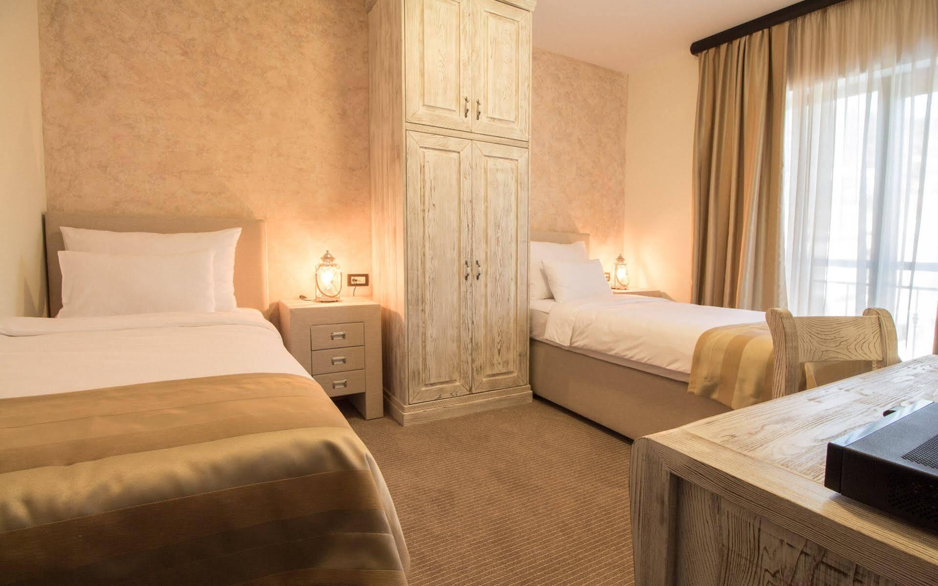 Hotel Helada Tivat Zewnętrze zdjęcie