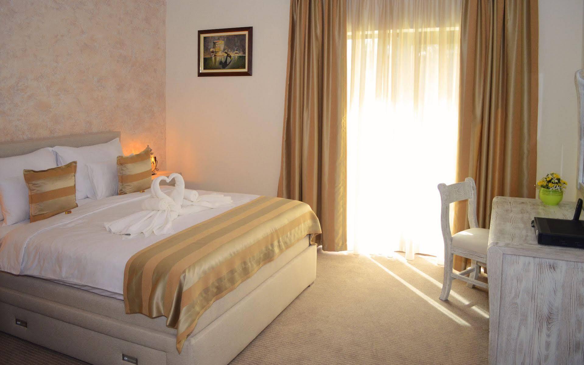 Hotel Helada Tivat Zewnętrze zdjęcie